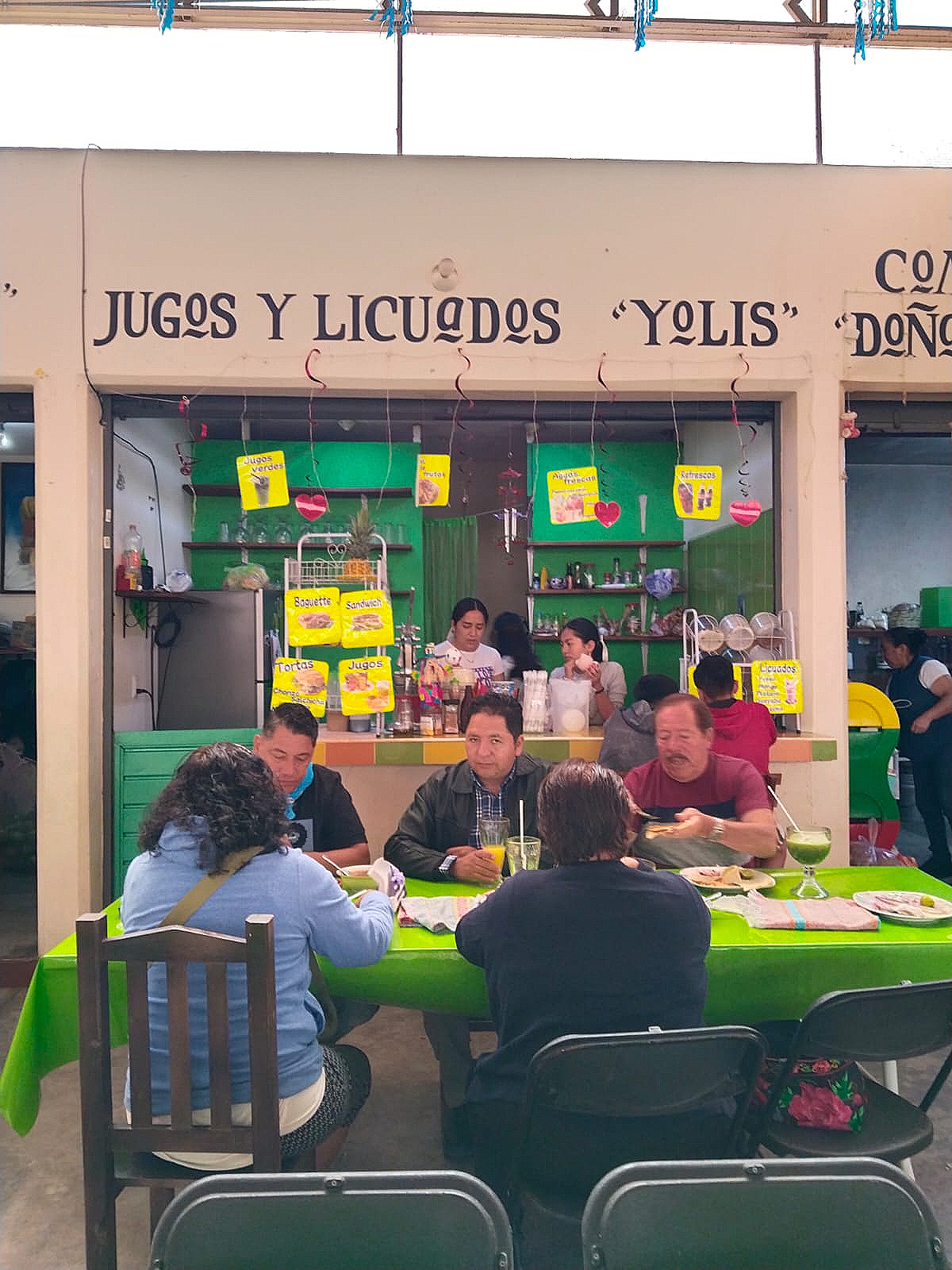 Jugos y Licuados Yolis